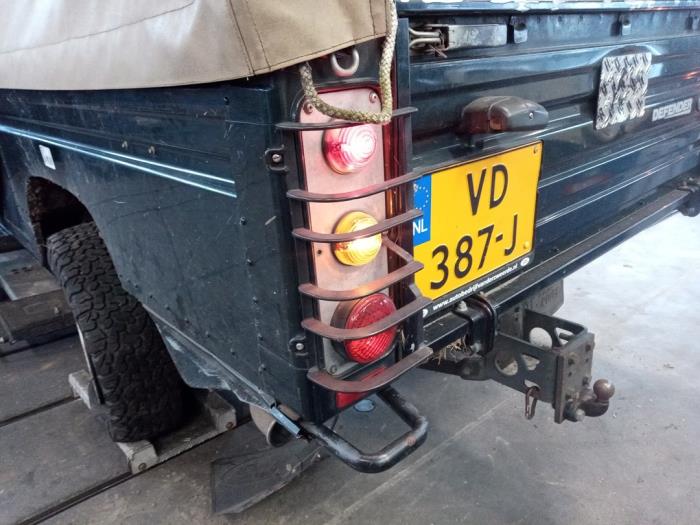 Landrover Defender I 2.2 TD4 16V Skrotfordon (2013, GROEN)