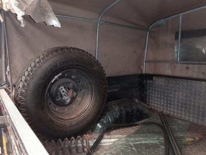 Landrover Defender I 2.2 TD4 16V Skrotfordon (2013, GROEN)