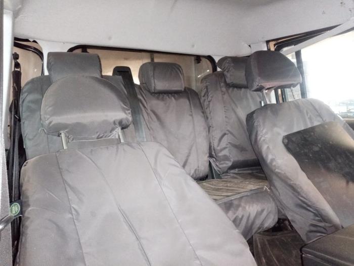 Landrover Defender I 2.2 TD4 16V Skrotfordon (2013, GROEN)