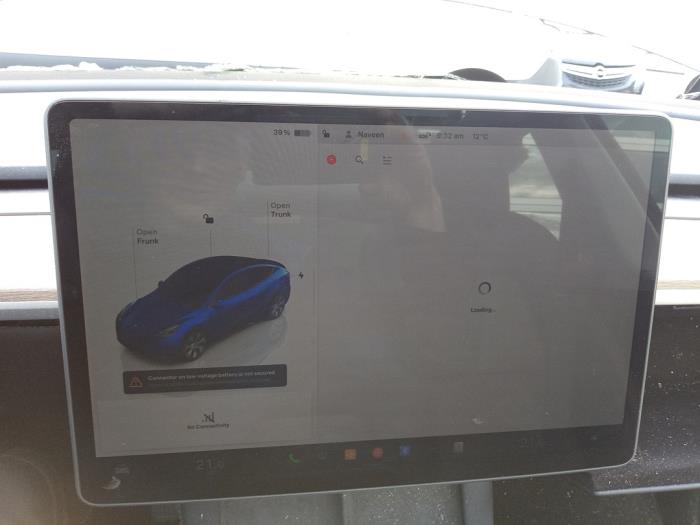 Tesla Model Y RWD Skrotfordon (2024, BLAUW)