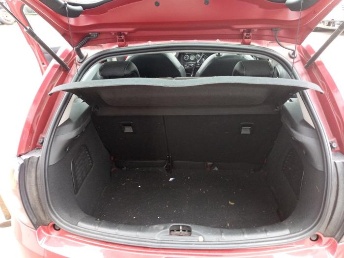 Citroen C3 1.2 VTi 82 12V Sloopvoertuig (2015, Rood)