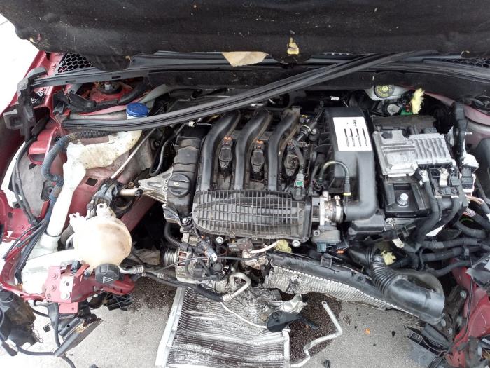 Citroen C3 1.2 VTi 82 12V Sloopvoertuig (2015, Rood)