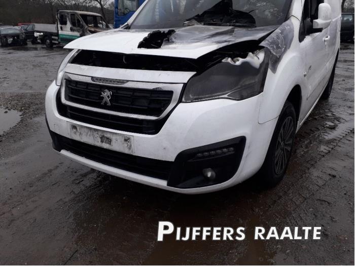 Peugeot Partner 1.6 BlueHDI 75 Skrotfordon (2017, WIT)