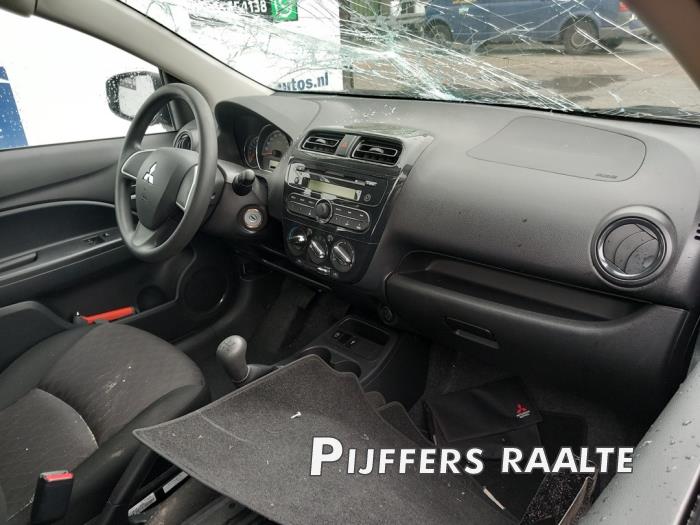 Mitsubishi Space Star 1.0 12V Sloopvoertuig (2020, Grijs)