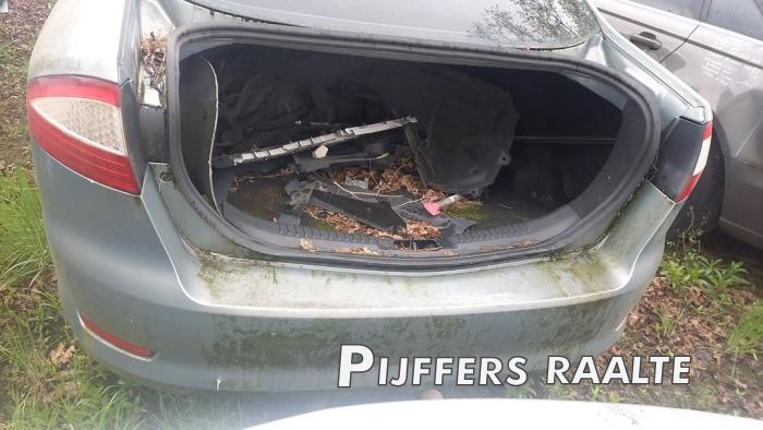 Ford Mondeo IV 2.0 16V Flexifuel Skrotfordon (2009, GRIJS)