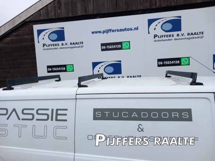 Ford Transit Custom 2.2 TDCi 16V Sloopvoertuig (2014, Roze, Wit)