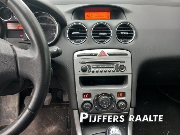 Peugeot 308 1.6 VTI 16V Samochód złomowany (2008, Niebieski)