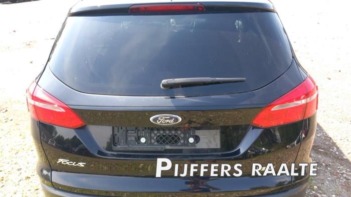 Ford Focus 3 Wagon 1.0 Ti-VCT EcoBoost 12V 125 Samochód złomowany (2016, Czarny)