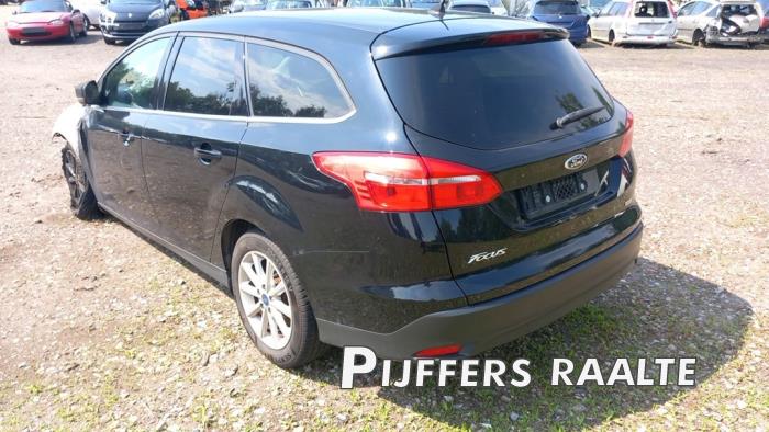 Ford Focus 3 Wagon 1.0 Ti-VCT EcoBoost 12V 125 Samochód złomowany (2016, Czarny)