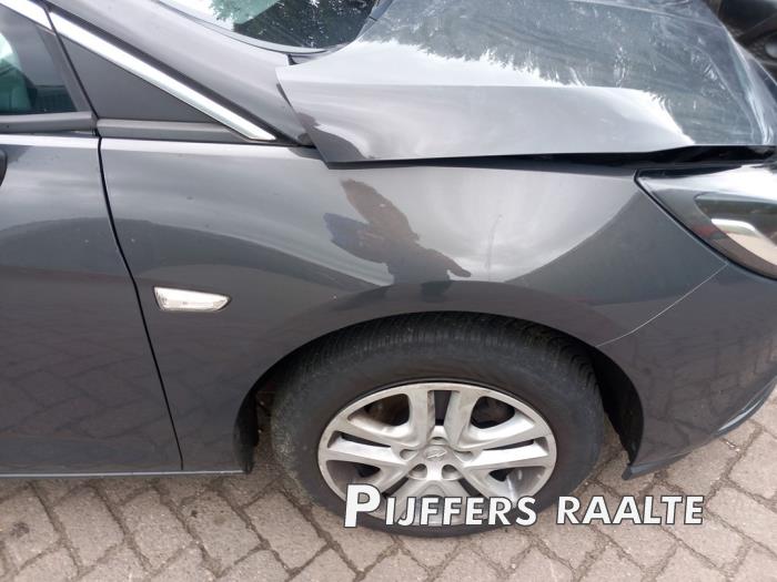 Opel Astra K Sports Tourer 1.0 Turbo 12V Samochód złomowany (2016, Szary)