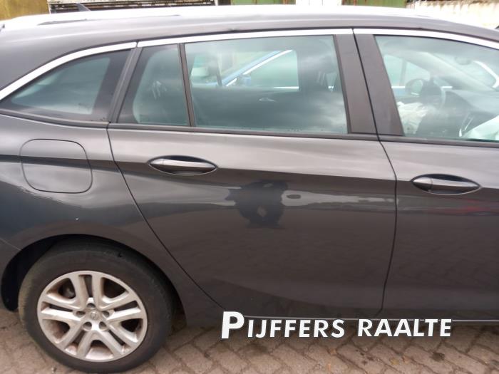 Opel Astra K Sports Tourer 1.0 Turbo 12V Samochód złomowany (2016, Szary)