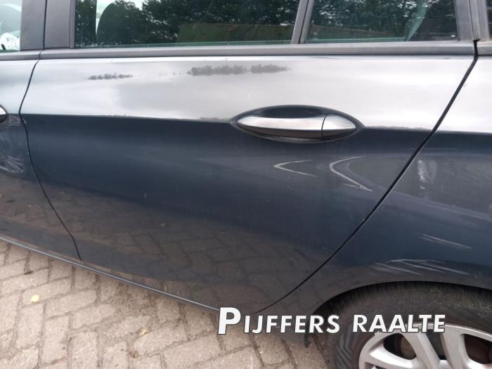 Opel Astra K Sports Tourer 1.0 Turbo 12V Samochód złomowany (2016, Szary)