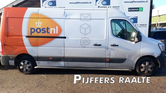 Renault Master III 2.3 dCi 135 16V FWD Skrotfordon (2021, BLANC MINERAL)