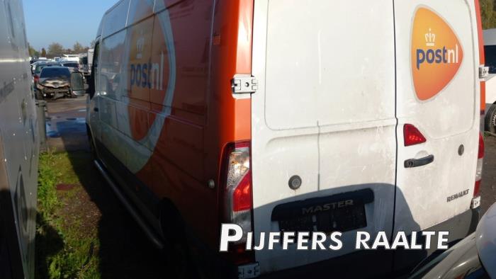 Renault Master III 2.3 dCi 135 16V FWD Skrotfordon (2021, BLANC MINERAL)
