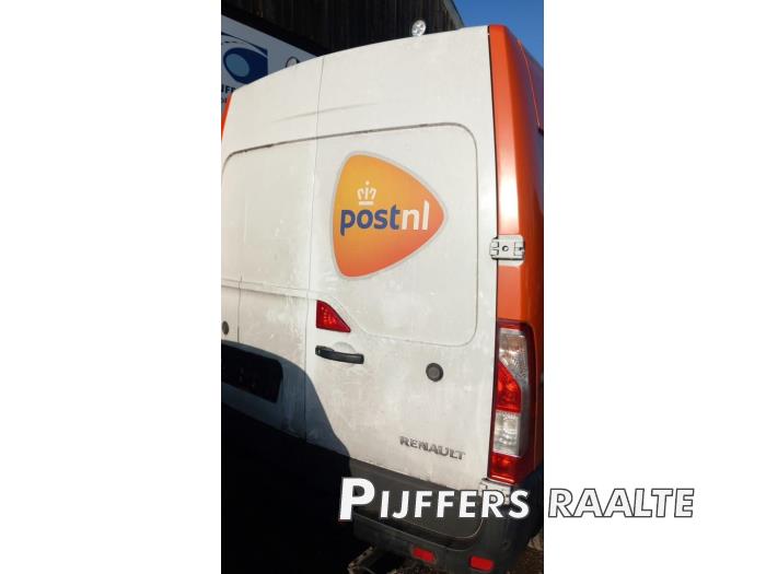 Renault Master III 2.3 dCi 135 16V FWD Skrotfordon (2021, BLANC MINERAL)