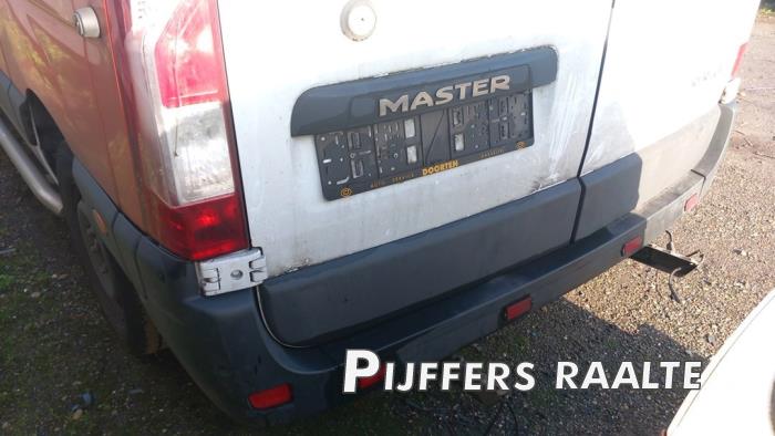 Renault Master III 2.3 dCi 135 16V FWD Skrotfordon (2021, BLANC MINERAL)