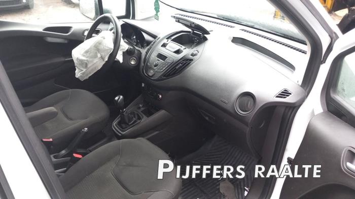 Ford Transit Courier 1.5 EcoBlue Sloopvoertuig (2021, Roze, Wit)