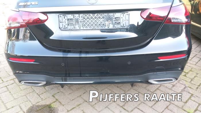 Mercedes E E-220d 2.0 Turbo 16V Sloopvoertuig (2021, Zwart)