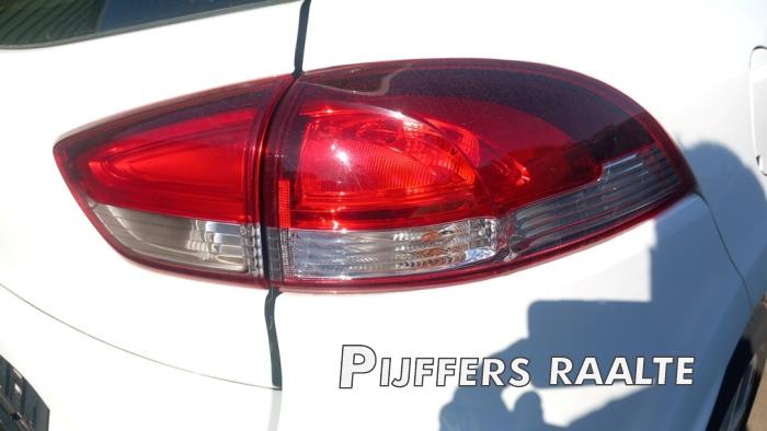 Renault Clio IV Estate/Grandtour 0.9 Energy TCE 90 12V Sloopvoertuig (2019, Wit)