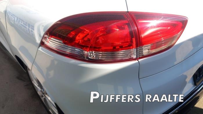 Renault Clio IV Estate/Grandtour 0.9 Energy TCE 90 12V Sloopvoertuig (2019, Wit)