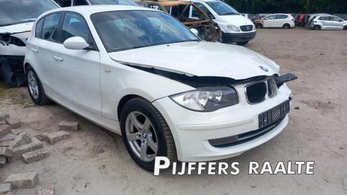 BMW 1 serie 116i 1.6 16V Skrotfordon (2008, WIT)
