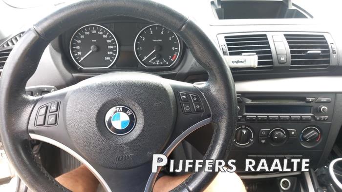 BMW 1 serie 116i 1.6 16V Skrotfordon (2008, WIT)