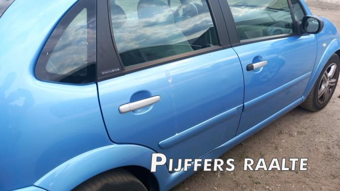 Citroen C3 1.6 16V Skrotfordon (2003, BLAUW)