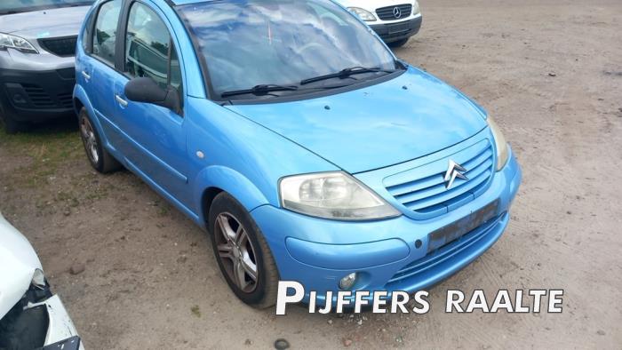 Citroen C3 1.6 16V Skrotfordon (2003, BLAUW)