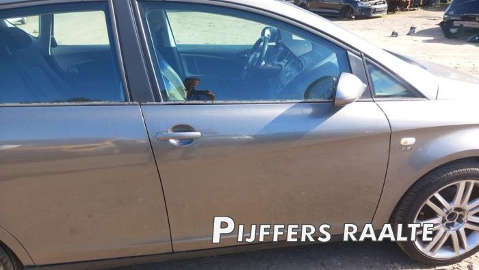 Seat Toledo 2.0 FSI 16V Sloopvoertuig (2005, Grijs)