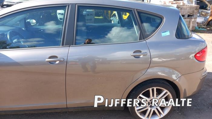 Seat Toledo 2.0 FSI 16V Sloopvoertuig (2005, Grijs)