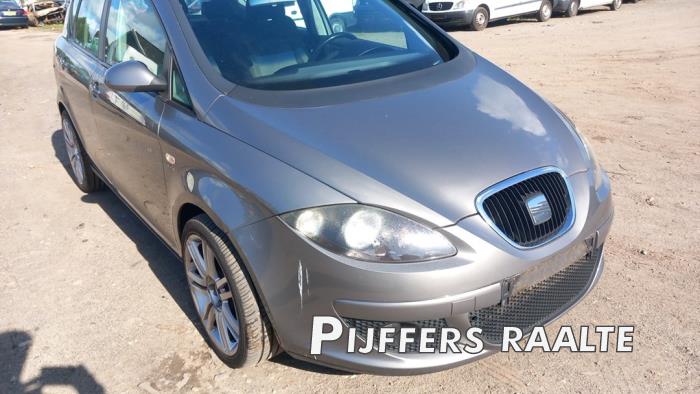 Seat Toledo 2.0 FSI 16V Sloopvoertuig (2005, Grijs)