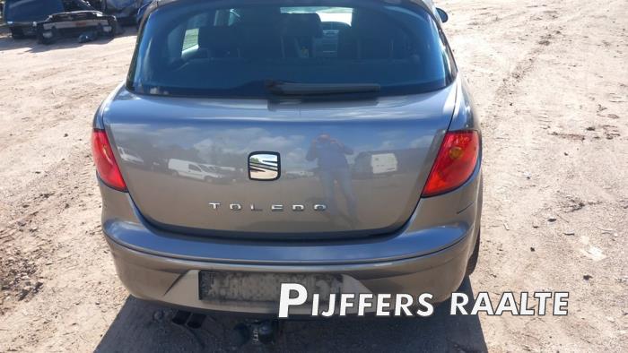 Seat Toledo 2.0 FSI 16V Sloopvoertuig (2005, Grijs)