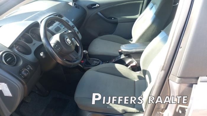 Seat Toledo 2.0 FSI 16V Sloopvoertuig (2005, Grijs)