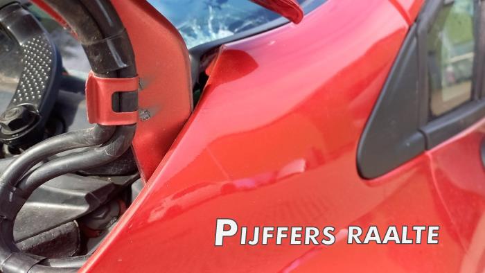 Renault Clio IV 0.9 Energy TCE 90 12V Skrotfordon (2018, ROOD)