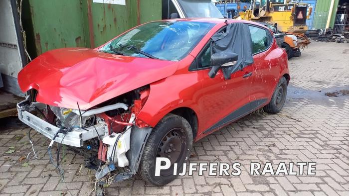 Renault Clio IV 0.9 Energy TCE 90 12V Skrotfordon (2018, ROOD)