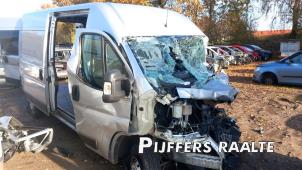 Peugeot Boxer 2.0 BlueHDi 130  (Sloop)