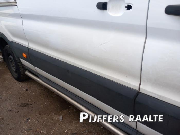 Ford Transit 2.0 TDCi 16V Eco Blue 130 RWD Sloopvoertuig (2022, Roze, Wit)