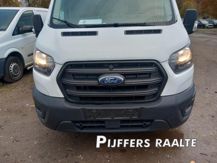Ford Transit 2.0 TDCi 16V Eco Blue 130 RWD Sloopvoertuig (2022, Roze, Wit)