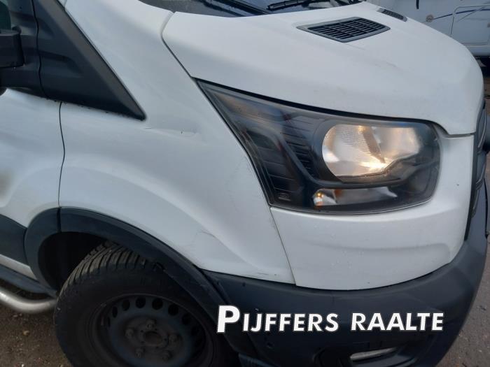 Ford Transit 2.0 TDCi 16V Eco Blue 130 RWD Sloopvoertuig (2022, Roze, Wit)