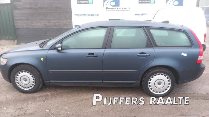 Volvo V50 1.8 16V Skrotfordon (2005, BLAUW)