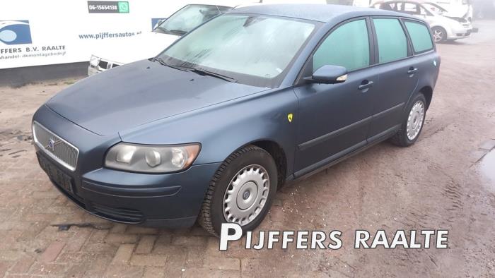 Volvo V50 1.8 16V Skrotfordon (2005, BLAUW)