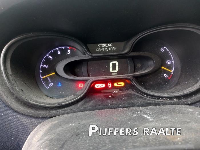 Opel Vivaro 1.6 CDTI BiTurbo 120 Skrotfordon (2015, ICY WHITE)