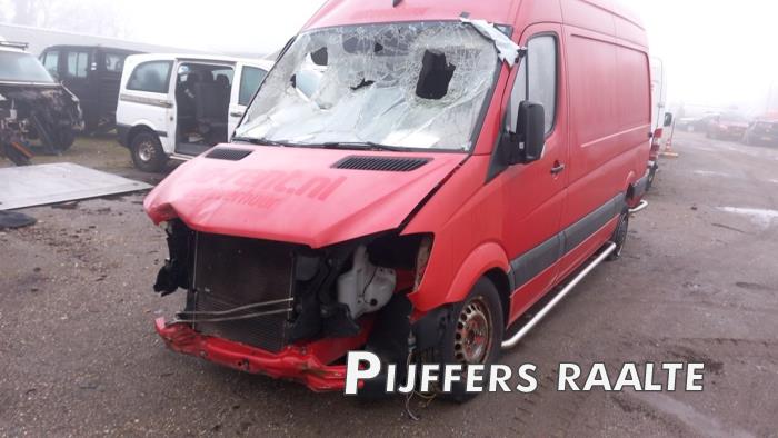 Mercedes Sprinter 3t 210 CDI 16V Sloopvoertuig (2016, Rood)