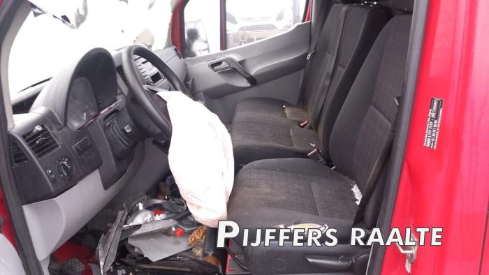 Mercedes Sprinter 3t 210 CDI 16V Sloopvoertuig (2016, Rood)