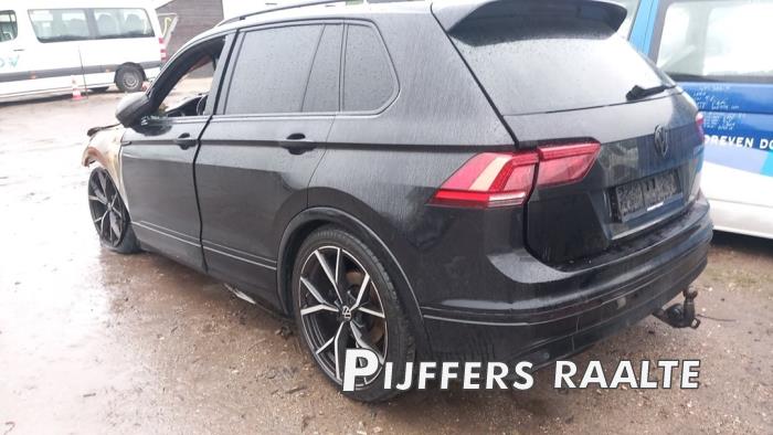 Volkswagen Tiguan 2.0 TDI 16V 4Motion Skrotfordon (2017, ZWART)