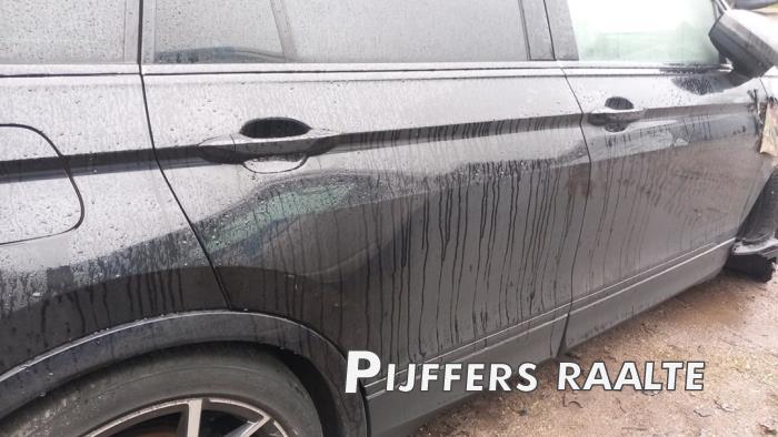 Volkswagen Tiguan 2.0 TDI 16V 4Motion Skrotfordon (2017, ZWART)