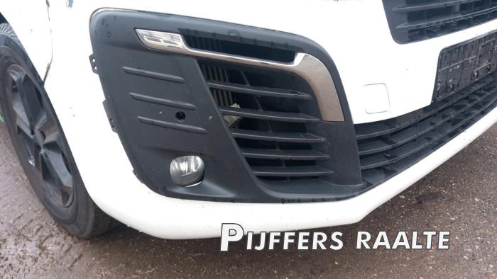 Peugeot Expert 2.0 Blue HDi 150 16V Skrotfordon (2019)