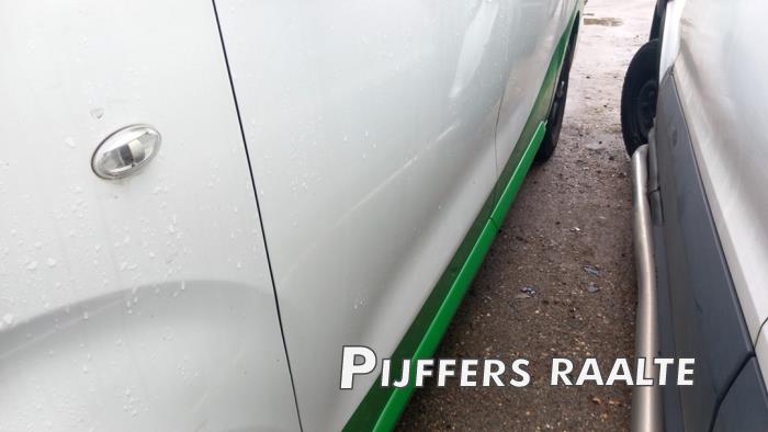 Peugeot Expert 2.0 Blue HDi 150 16V Skrotfordon (2019)