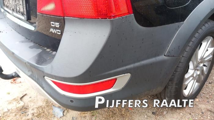 Volvo XC70 2.4 D5 20V AWD Skrotfordon (2009, ZWART)