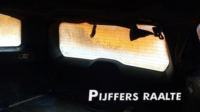 Volvo XC70 2.4 D5 20V AWD Skrotfordon (2009, ZWART)